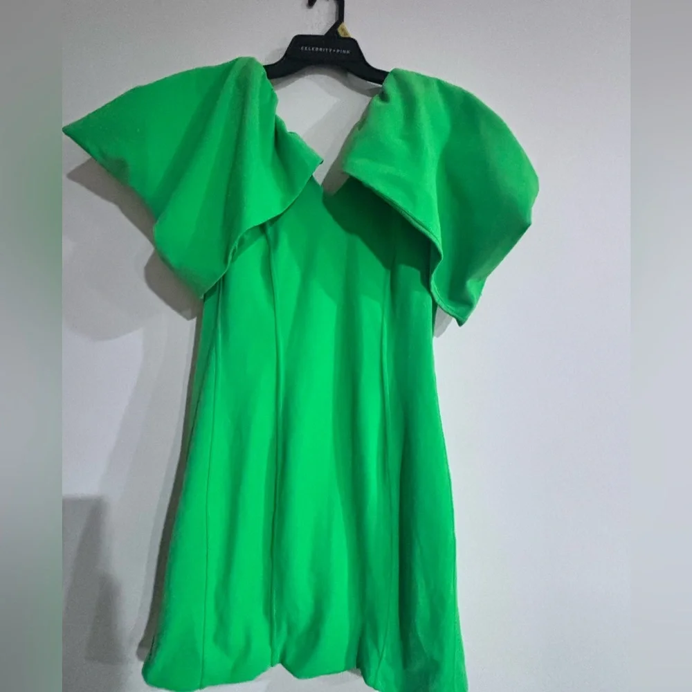 H&M Vibrant Green Asymmetrical Dress - Picture 2 of 9